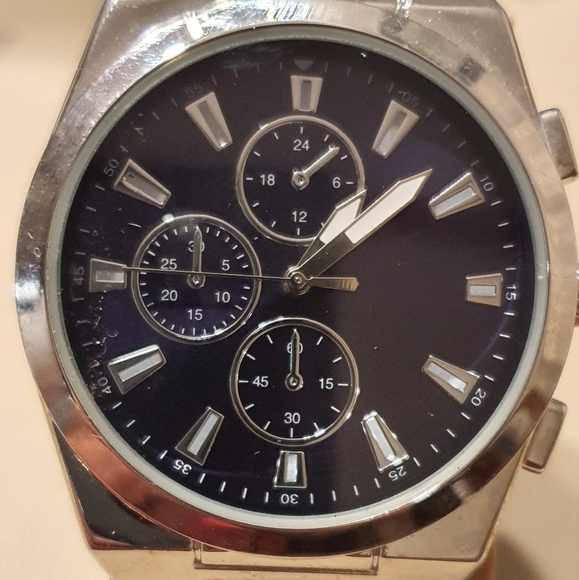 Accutime Silver/Black Stainless Steel Men's Watch - Picture 1 of 3